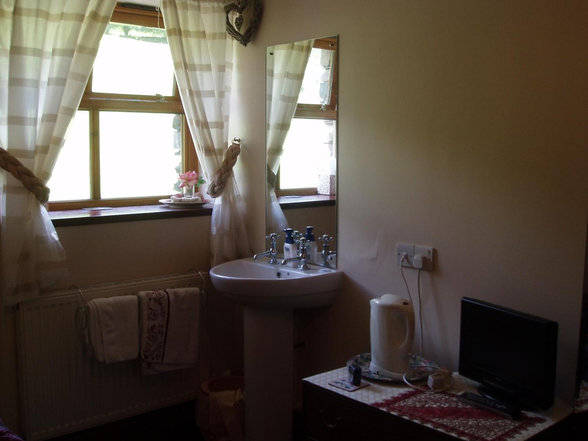 Barn-Gill House Bed & Breakfast Thirlmere Phòng bức ảnh